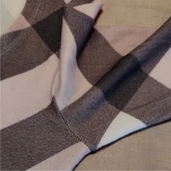 Burberry Checkered Long Sleeve Top - Brown and Red - Picture 4 of 8